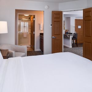 One-Bedroom King Suite